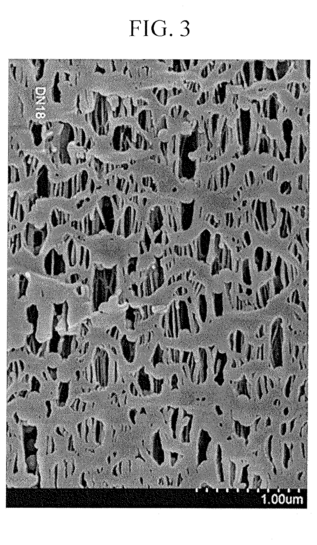 Porous film, separator comprising same, and electrochemical cell