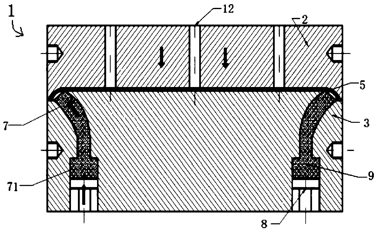 Curved surface fitting clamp, curved surface fitting device, and curved surface fitting method