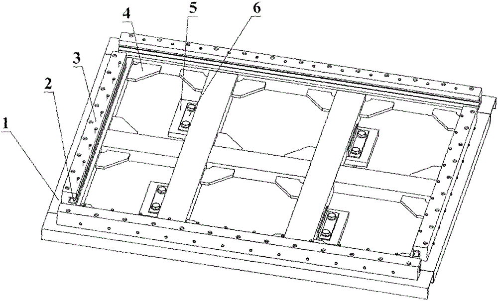 Clamp for vibration testing of square plate simply supported on four sides