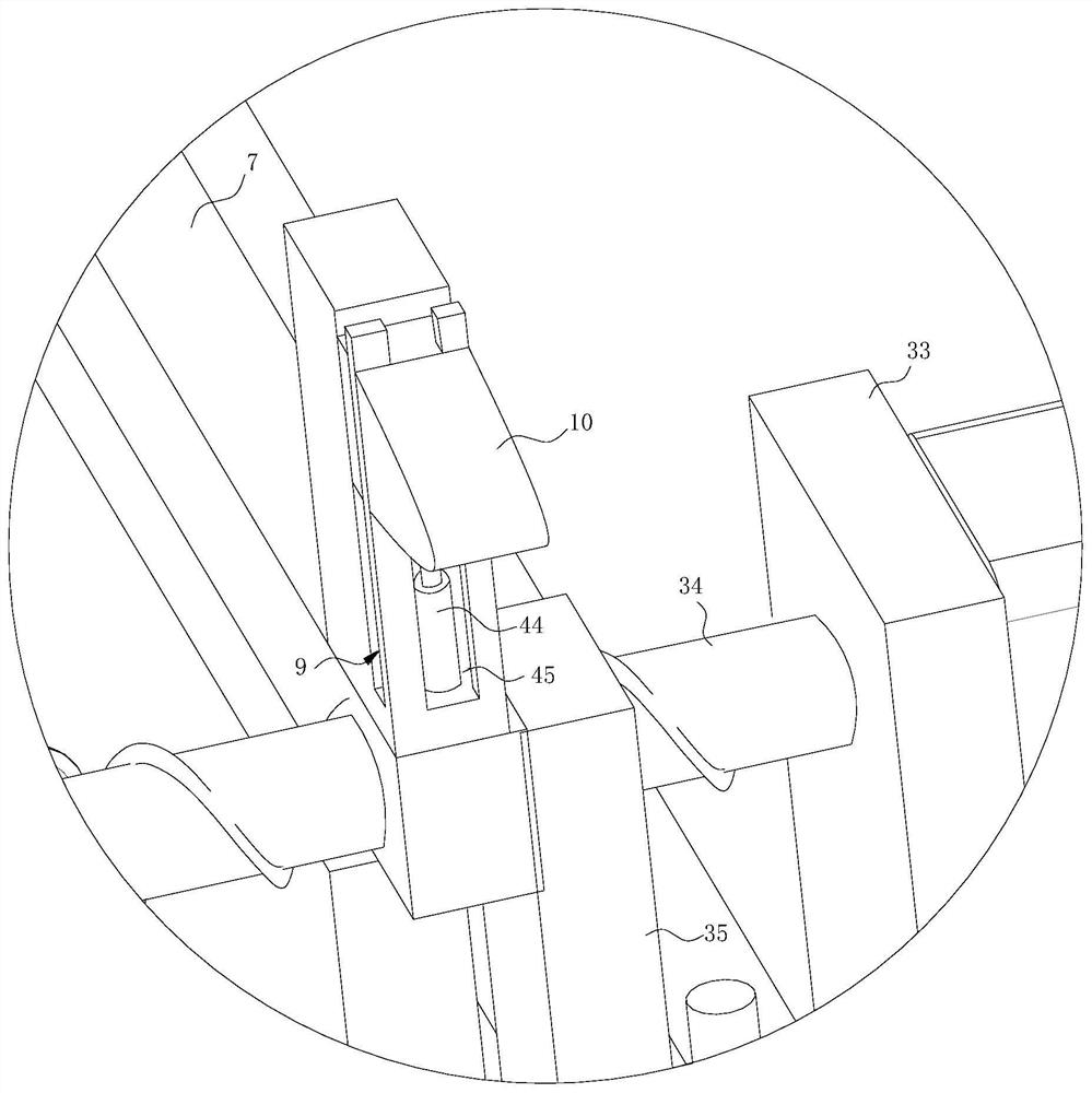 Drainage pump station forebay filtering device for irrigation