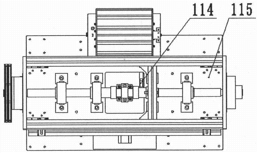 A piercing and compacting device for forming a carbon fiber three-dimensional fabric