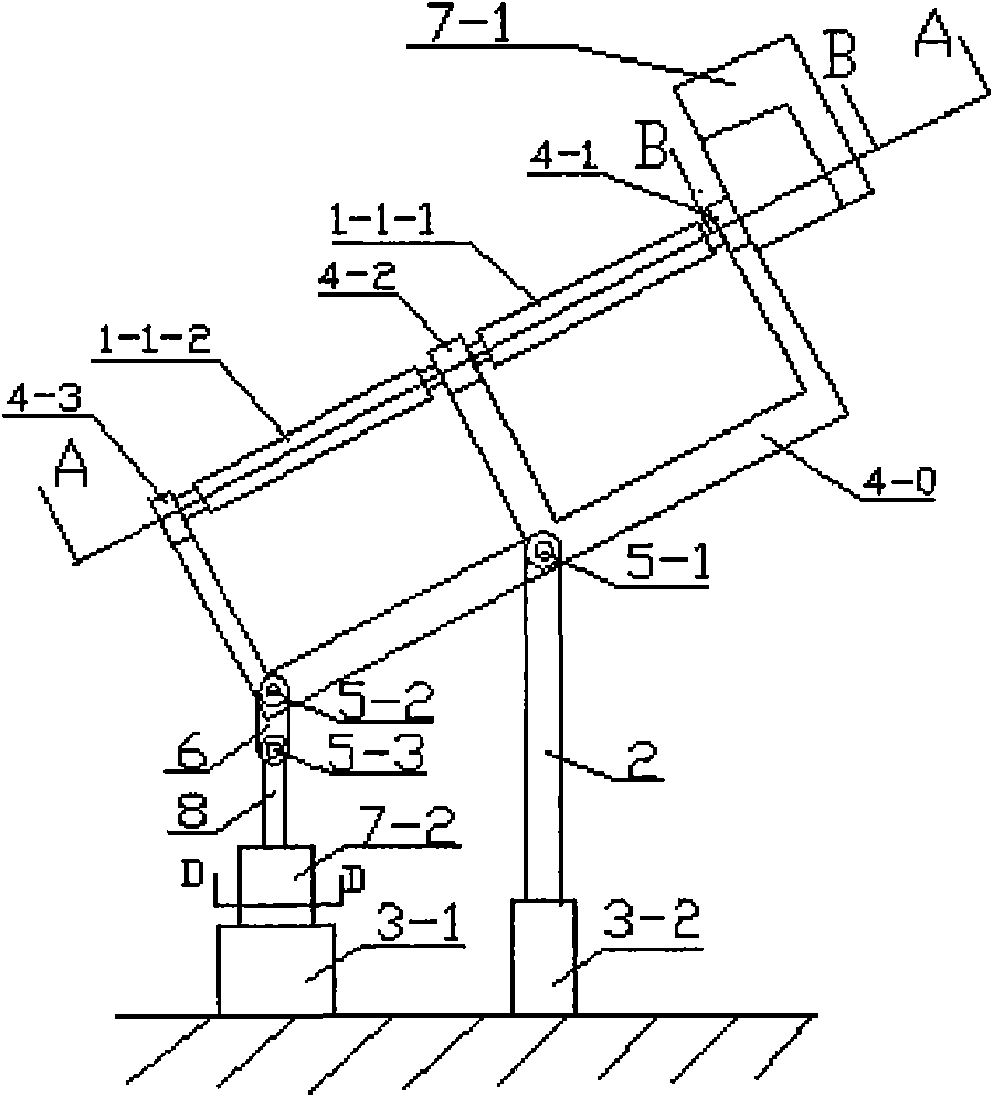 Cog belt driving group synchronous tracking sunlight automatically tracking device based on trajectory of the earth and the sun