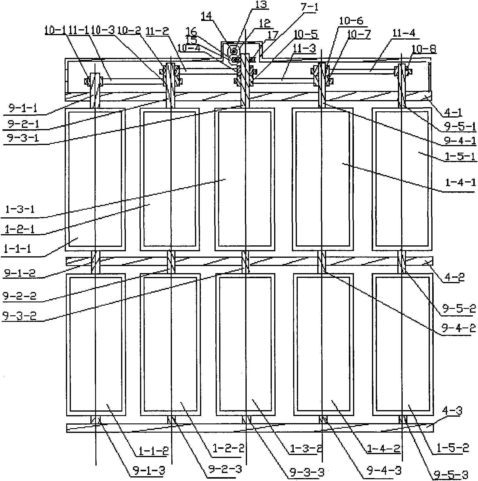 Cog belt driving group synchronous tracking sunlight automatically tracking device based on trajectory of the earth and the sun