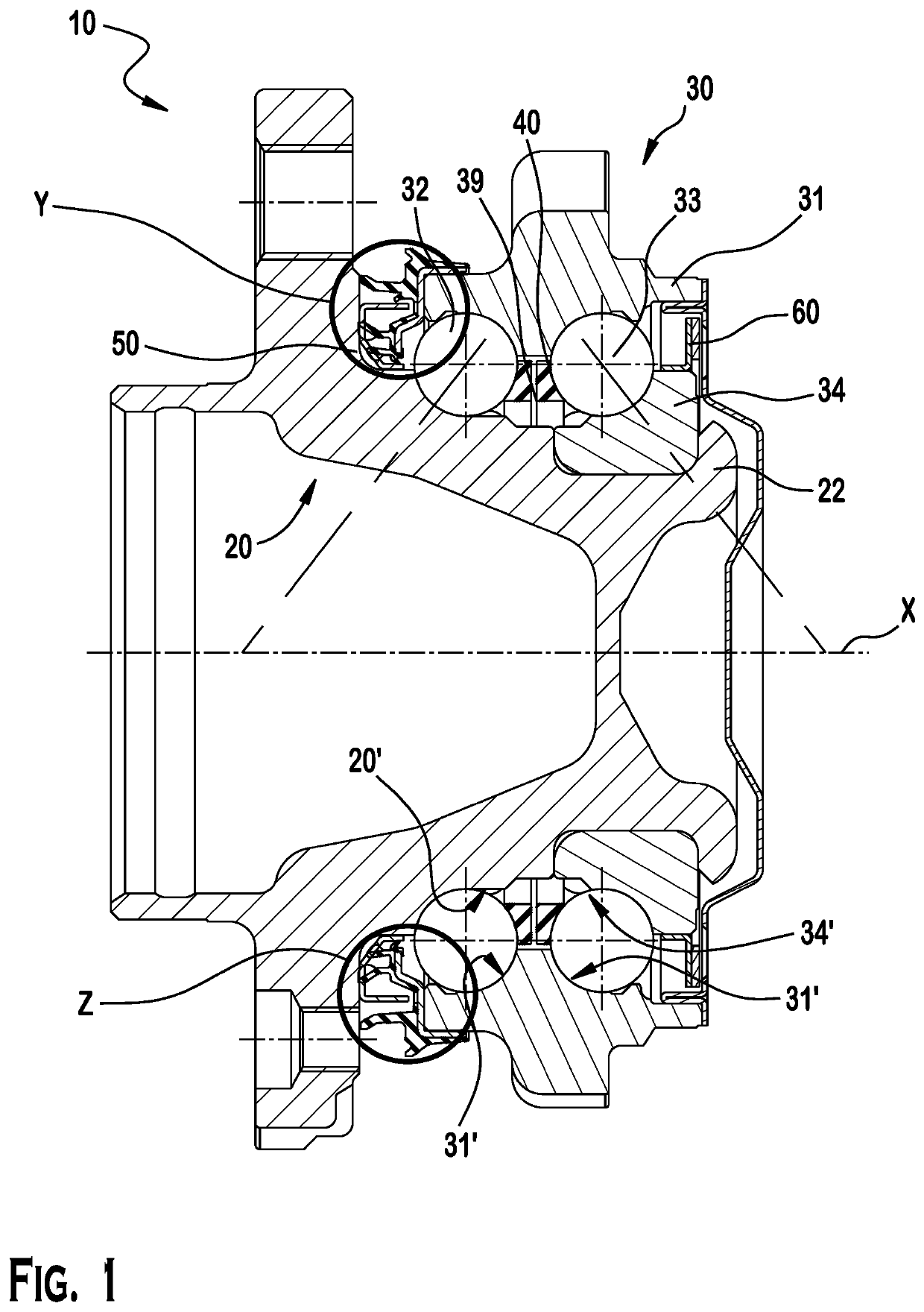 Labyrinth sealing device for improved drainage