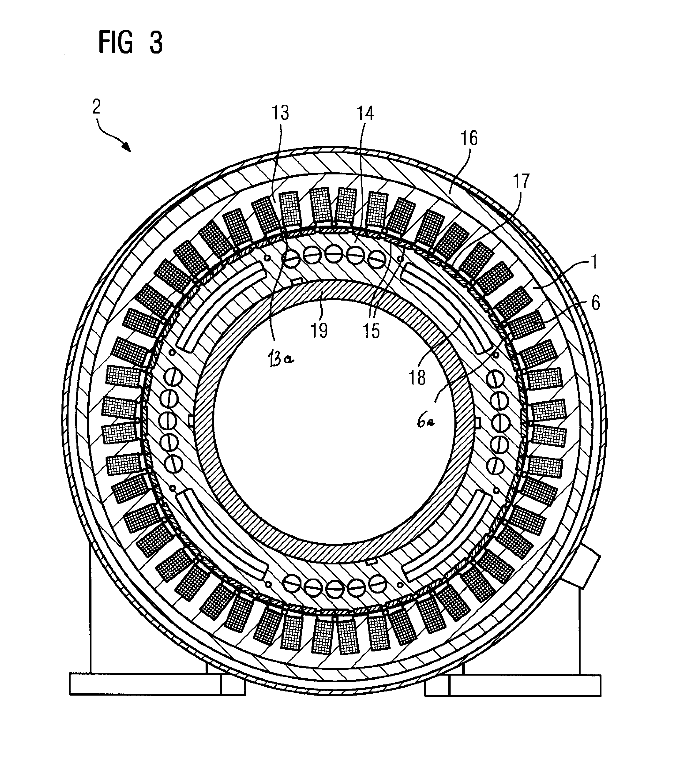 Permanent magnet synchronous machine with flat-wire windings