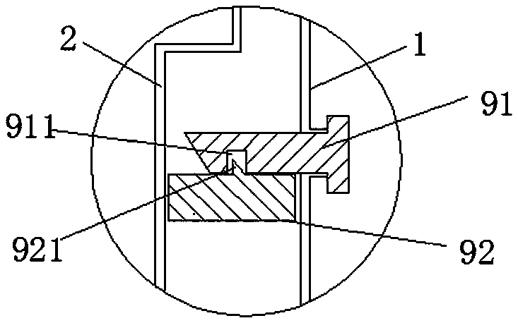 Serving trolley with heat insulation function