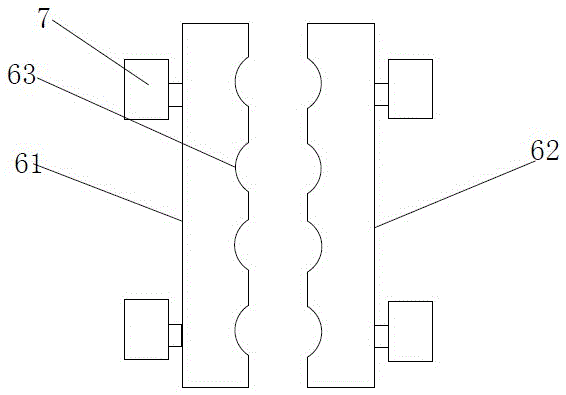 Capping machine for barreled ketchup