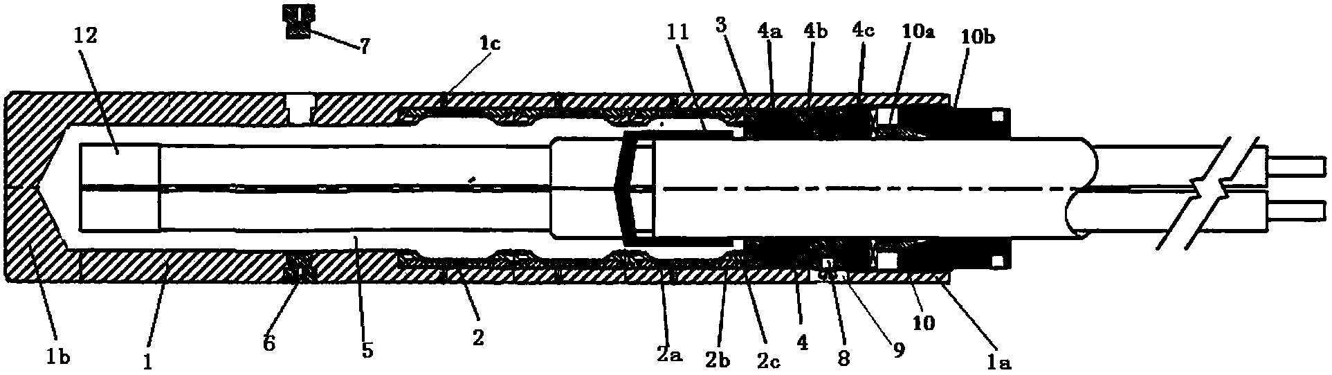 Submarine cable sealing device