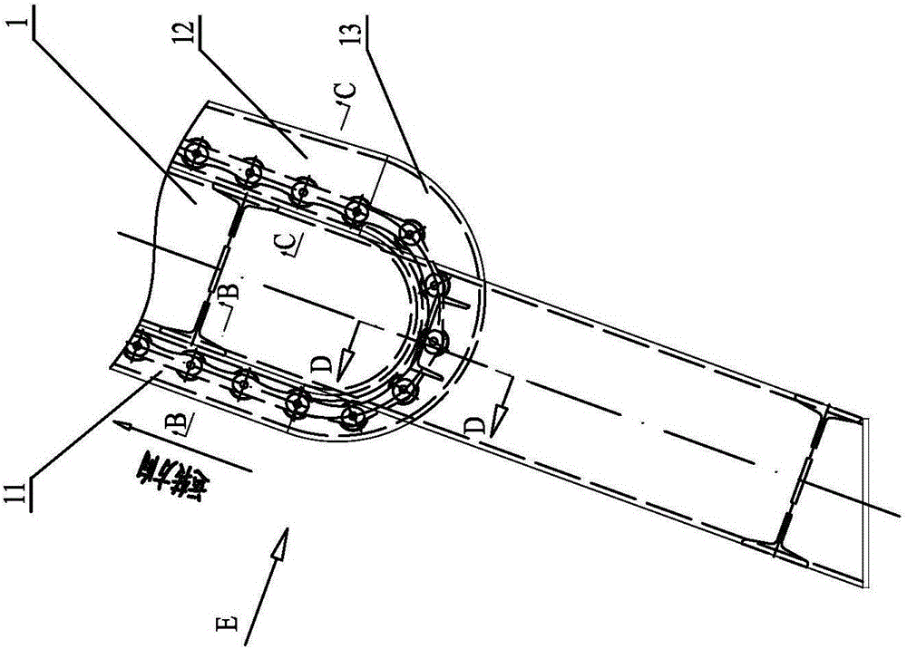 Coarse rack pull chain underwater steering structure capable of avoiding chain come-off and sticking