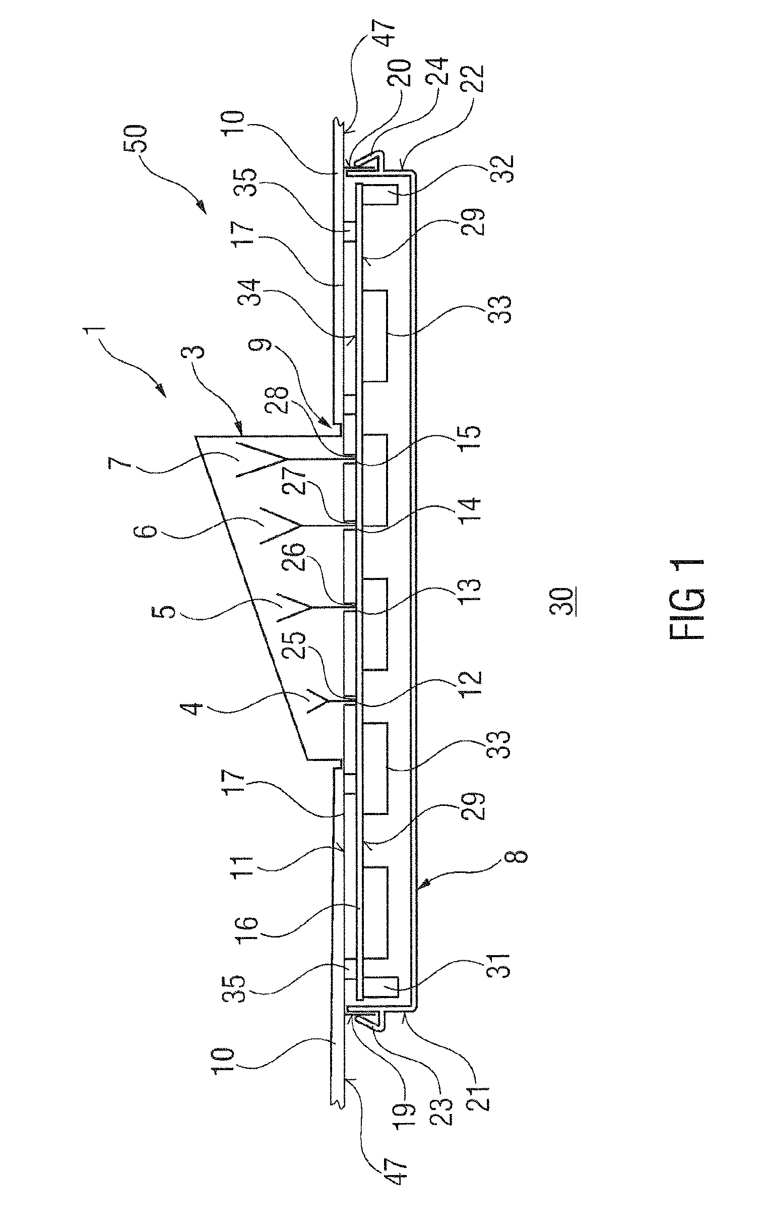 Antenna module having a transmitting and receiving antenna element