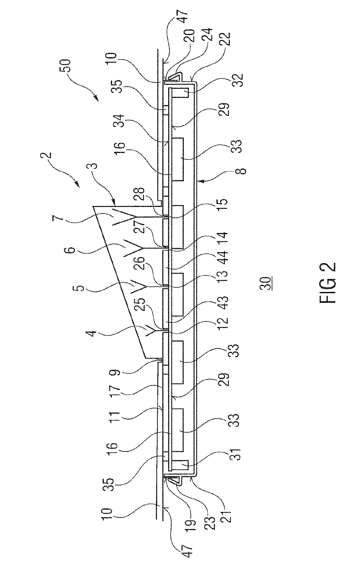 Antenna module having a transmitting and receiving antenna element