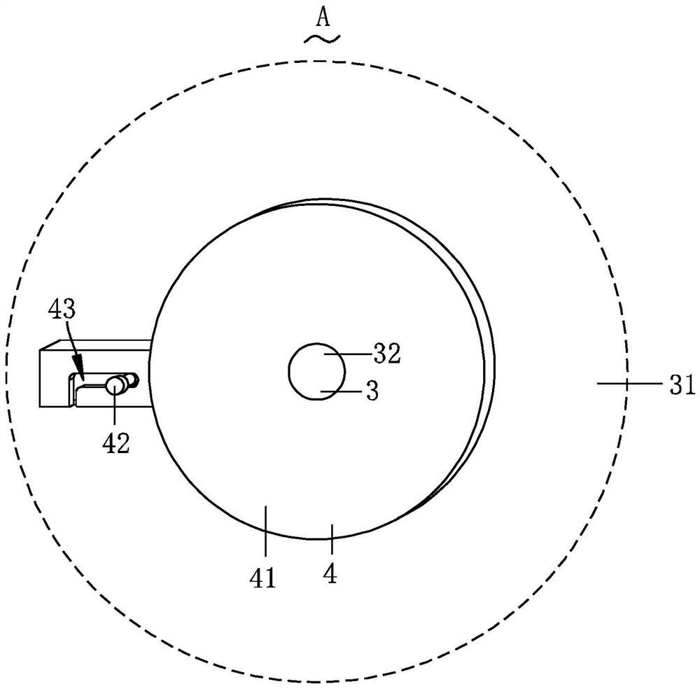 Nutrient soil carrying device with rain shielding performance