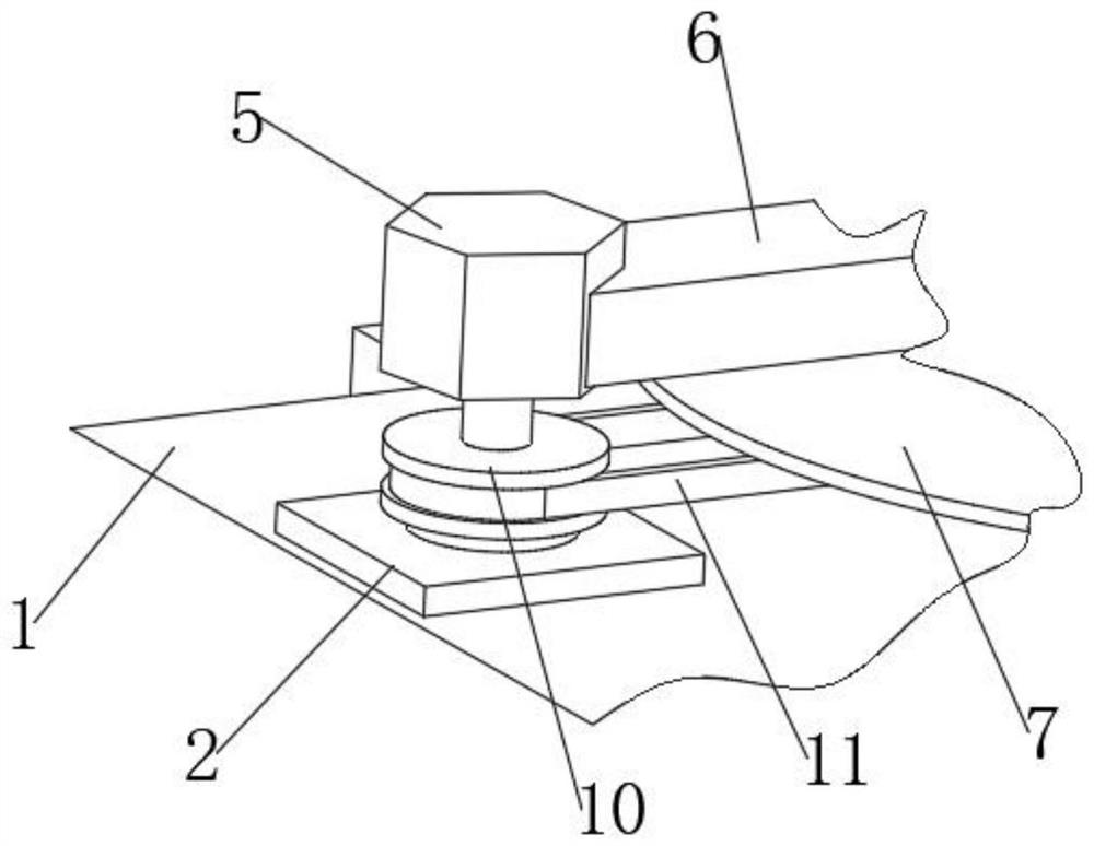 Intelligent environment-friendly robot and using method thereof