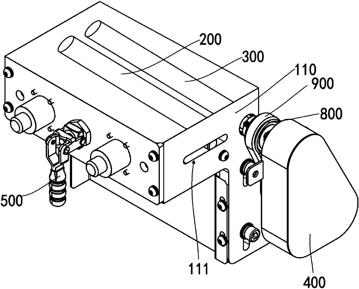 Automatic yarn pulling mechanism for batch warping machine