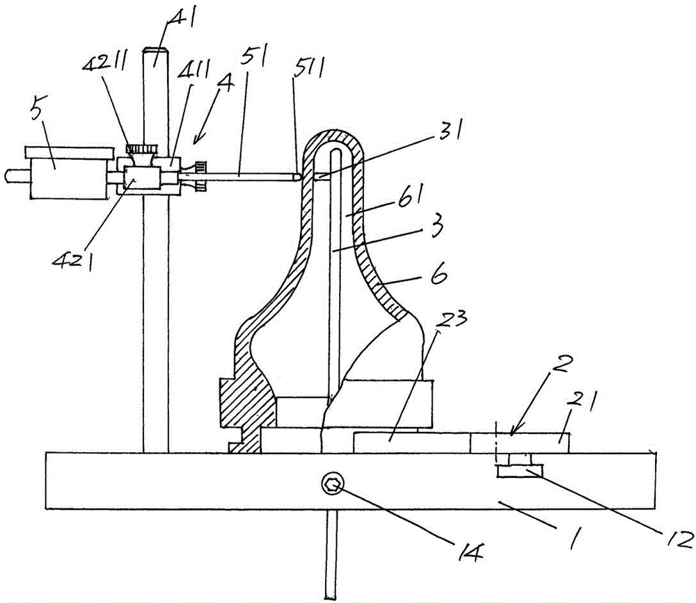 Device for measuring wall thickness of punch head of glass mold, and usage method thereof