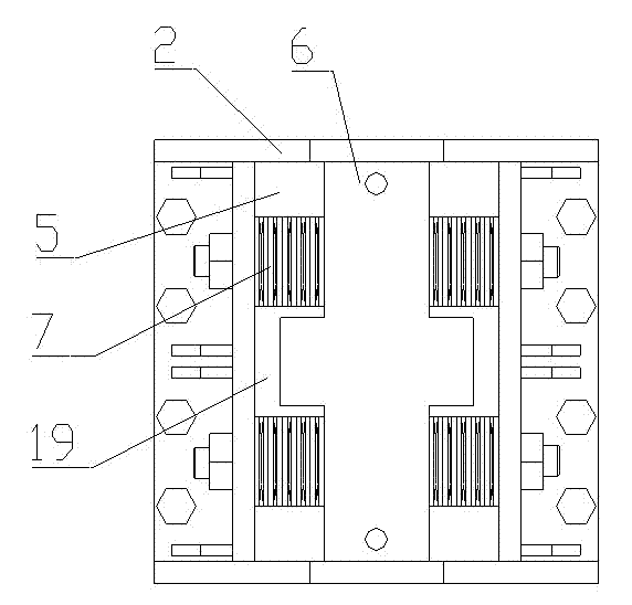 Fracturing truck large pump bi-directional self-adaptation shock absorber