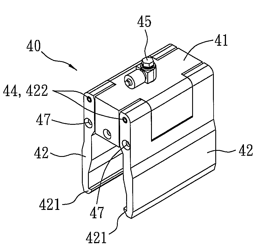 Automatic pneumatic gripper