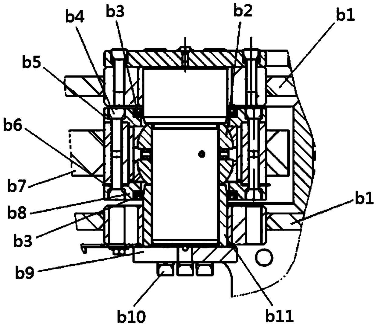 A spacer sleeve removal device and a spacer sleeve removal method