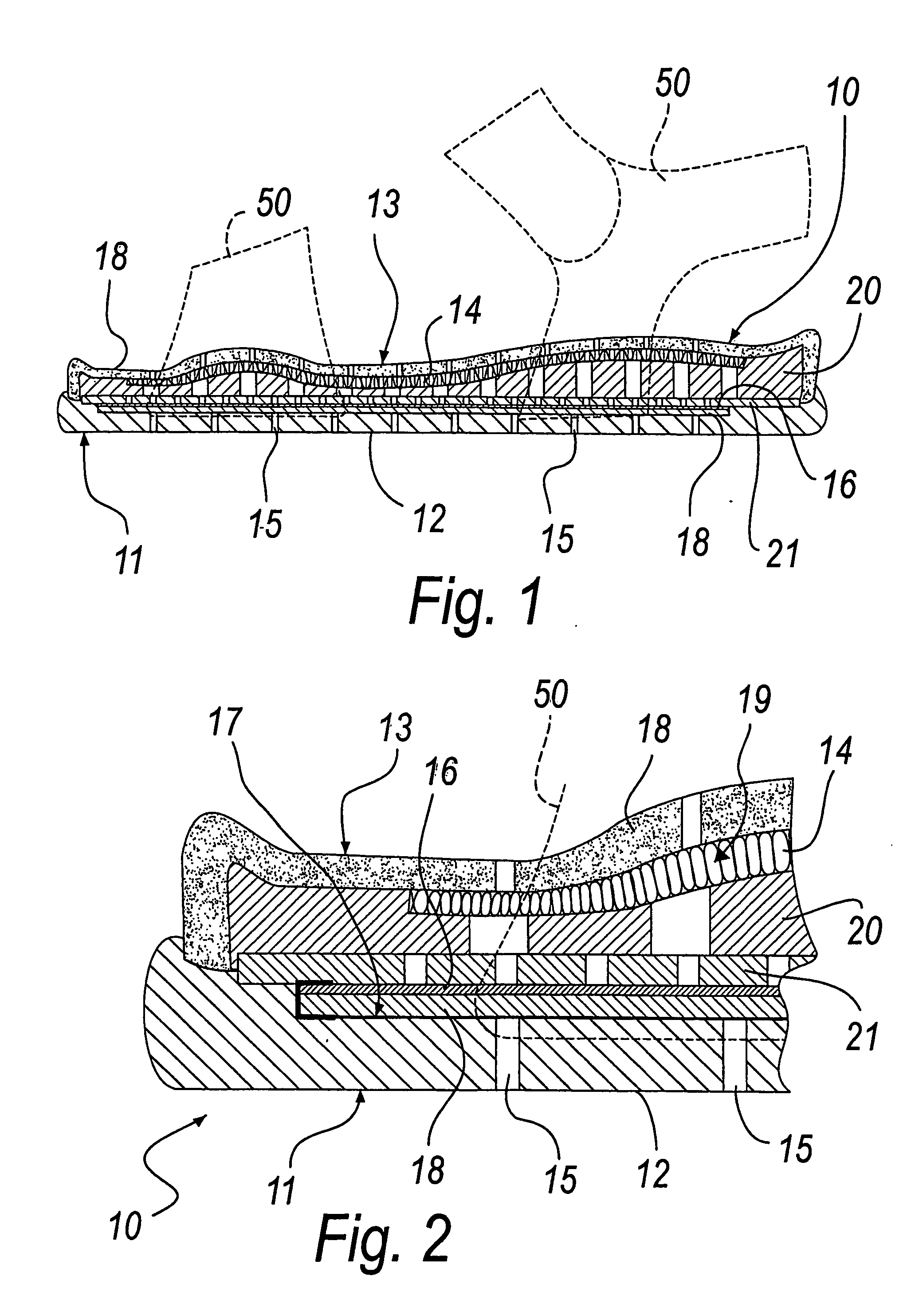 Vapor-permeabel and waterproof sole for shoes, particularly but not exclusively for open shoes such as sandals, sabots and the like, and shoe provided with the sole