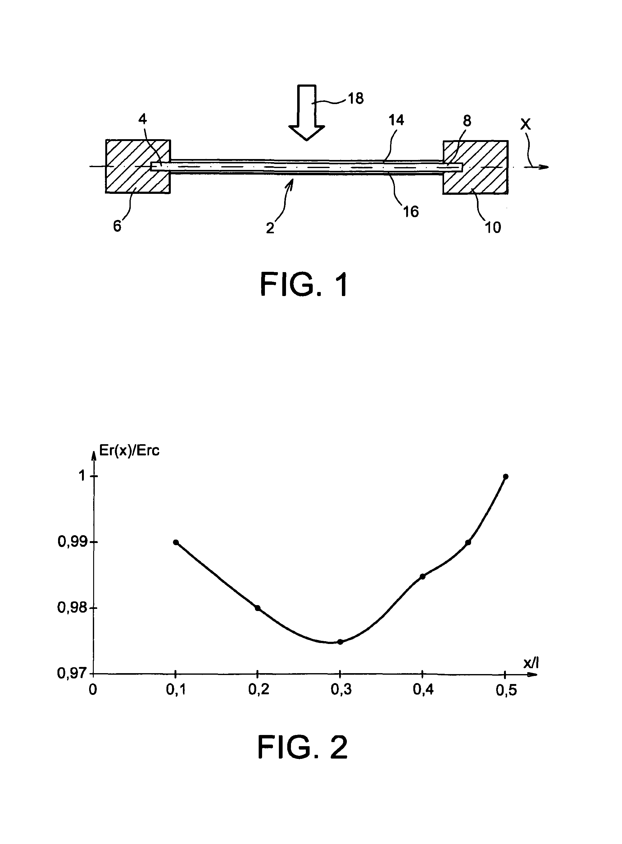 Device for converting mechanical impact energy into electrical energy with optimised efficiency