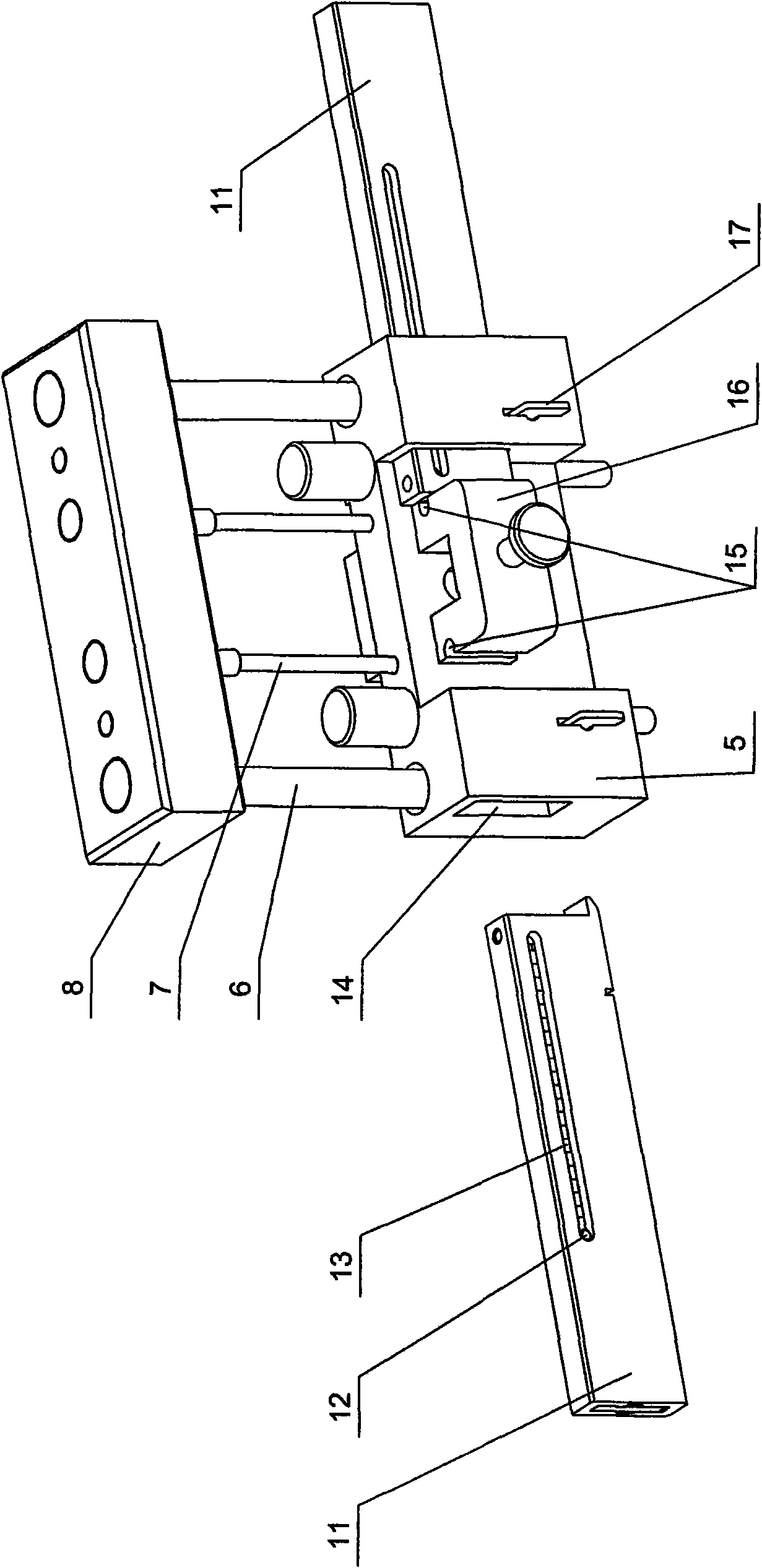 Elastic straight pin feeding device used for producing low-voltage circuit breakers