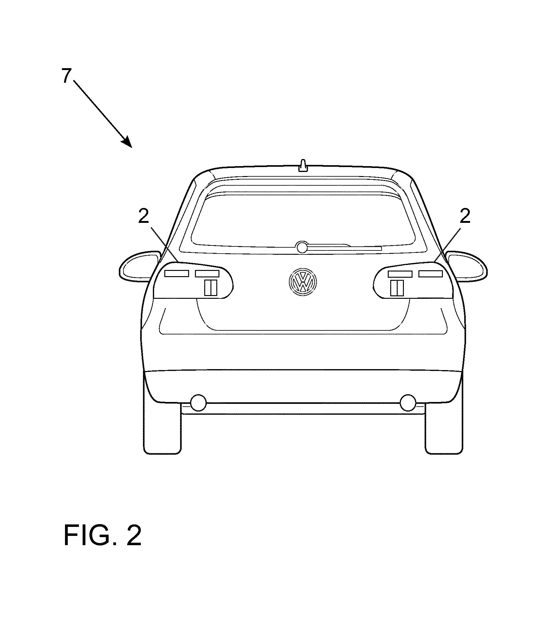 Method and device for controlling the light emission of a rear light of a vehicle