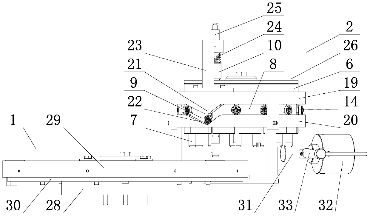 Glue scraping and discharging device and method for unscrewing cover