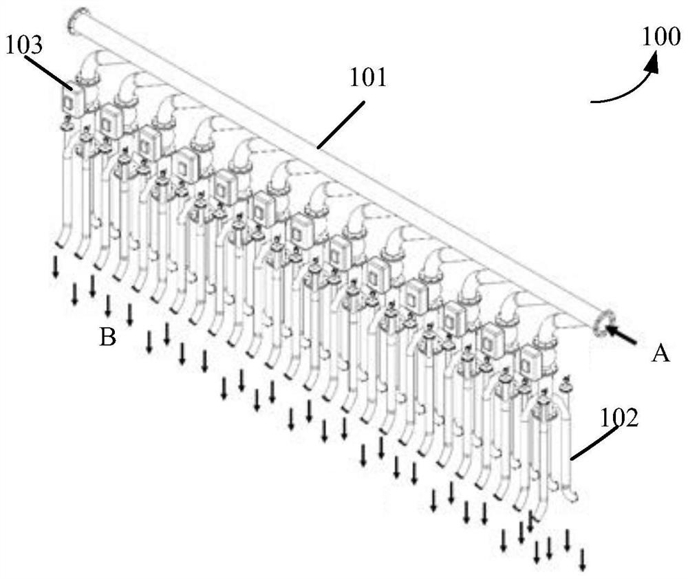 In-pipe sludge cleaning device for sludge distribution on incinerator and garbage incinerator