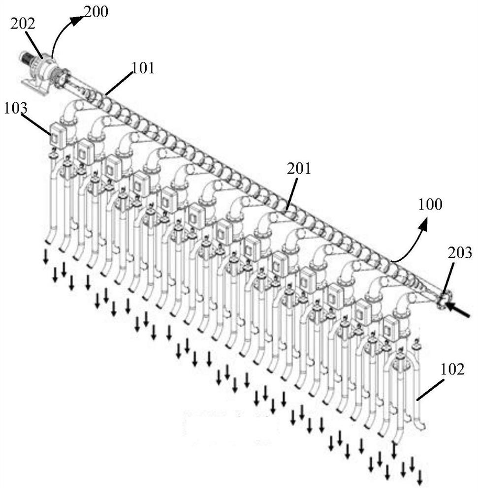 In-pipe sludge cleaning device for sludge distribution on incinerator and garbage incinerator