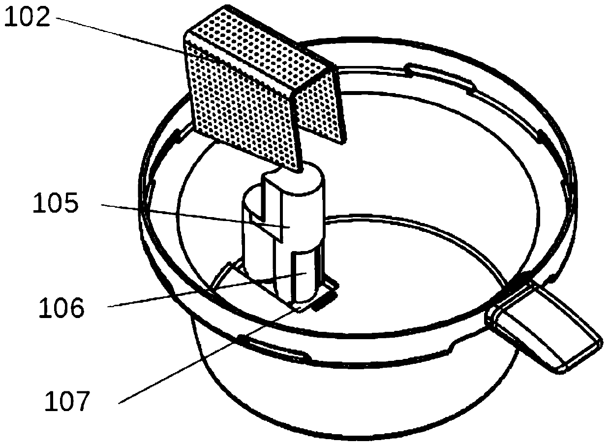 Discharging device and brewer and beverage maker comprising the same