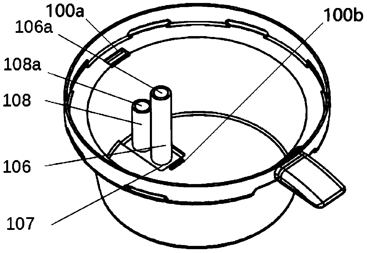 Discharging device and brewer and beverage maker comprising the same