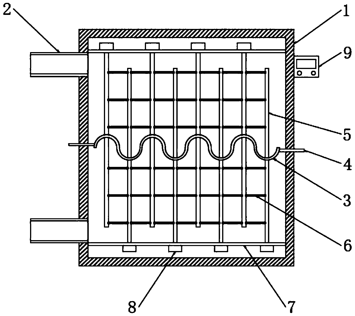 Strain decomposition and fermentation box for kitchen wastes