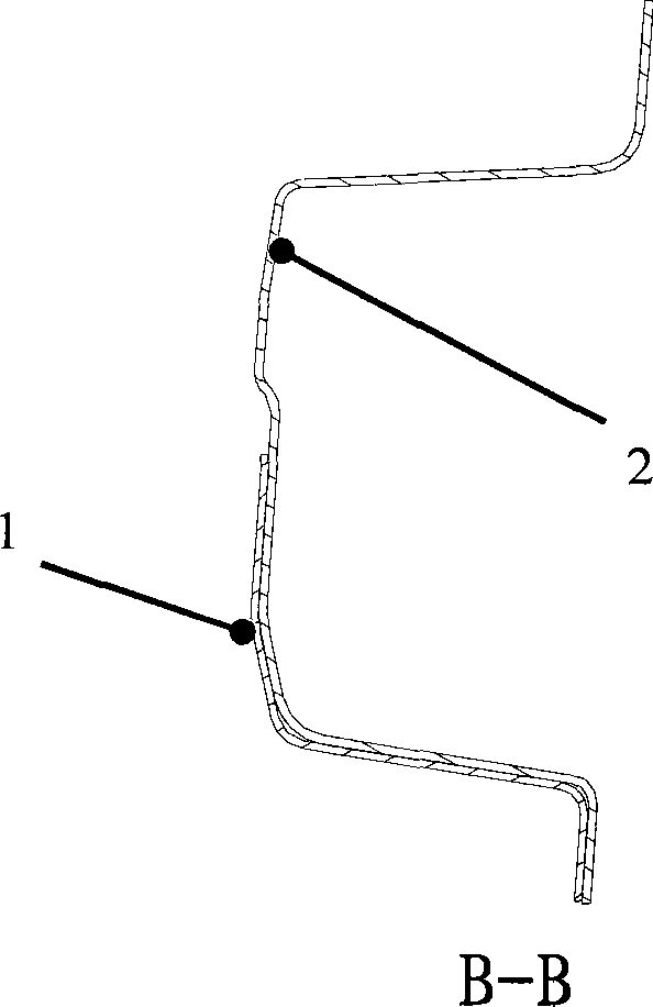 Automotive floor skirt beam for alternation type overlap joint soldering