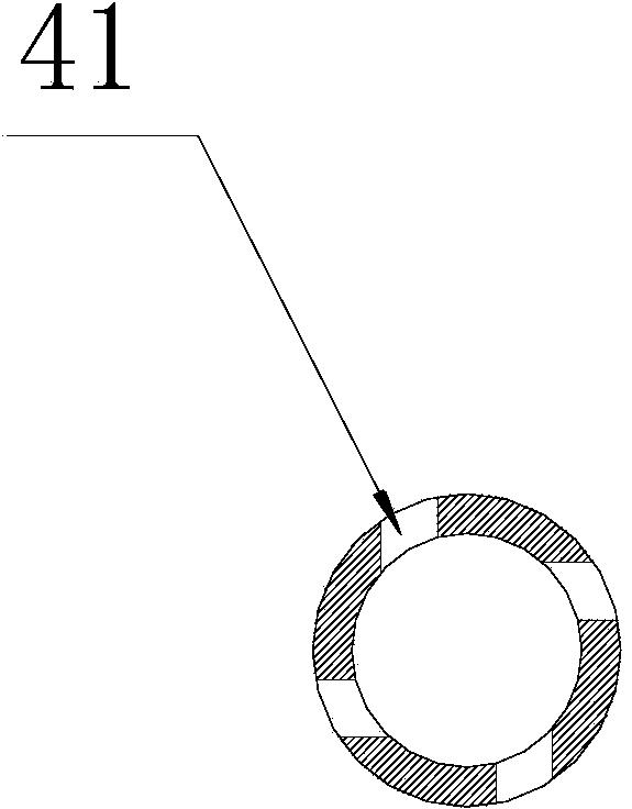 Device for improving fullness of combustible gas in shock wave generation tank