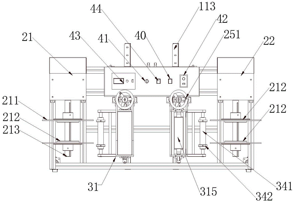 A roll material surface cleaning machine