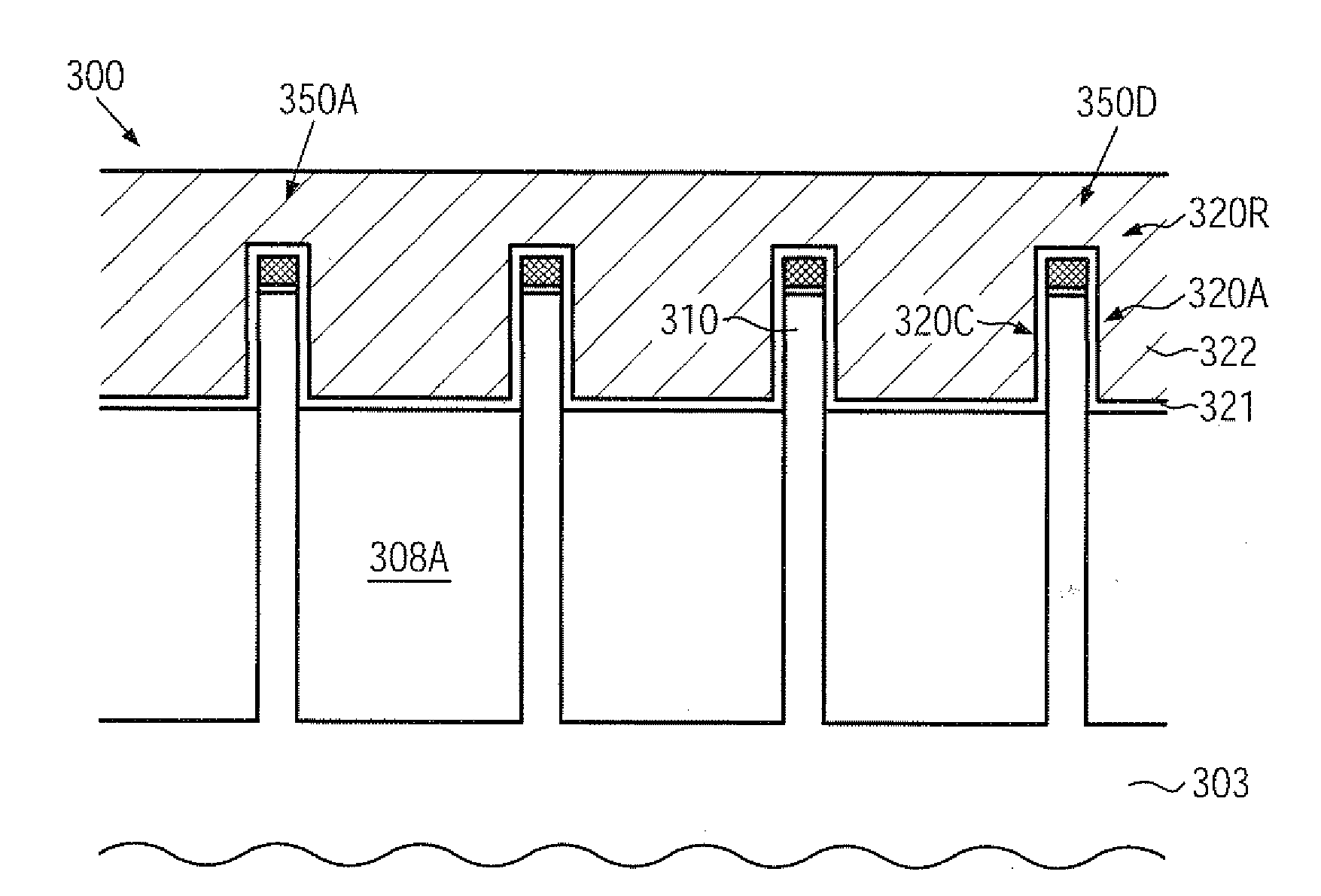 Double gate and tri-gate transistor formed on a bulk substrate and method for forming the transistor