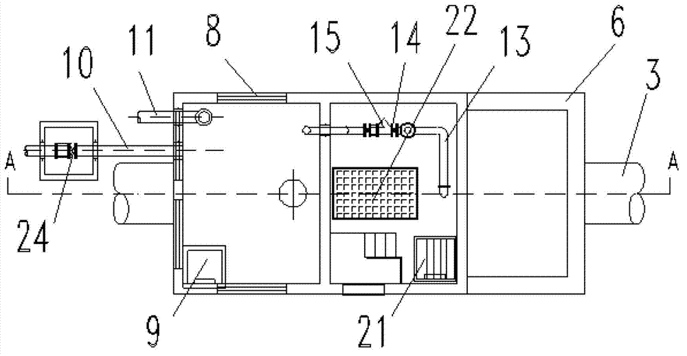 One-way pressure supplementing tower used for water conveying system