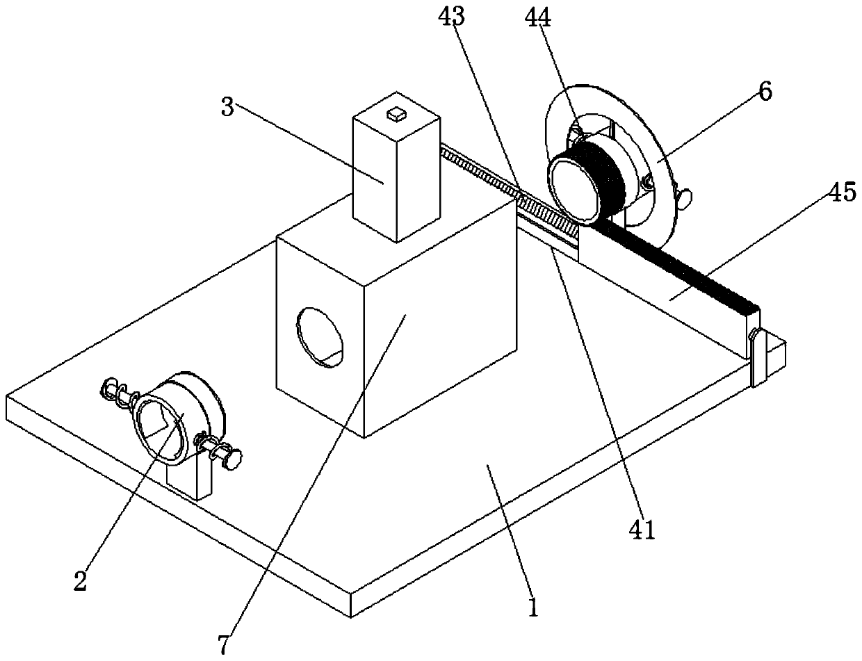 Multi-angle pesticide residue laser detection device for cucumber