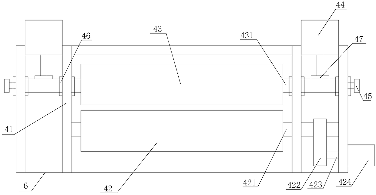 Spraying flattening device for corrugated paper