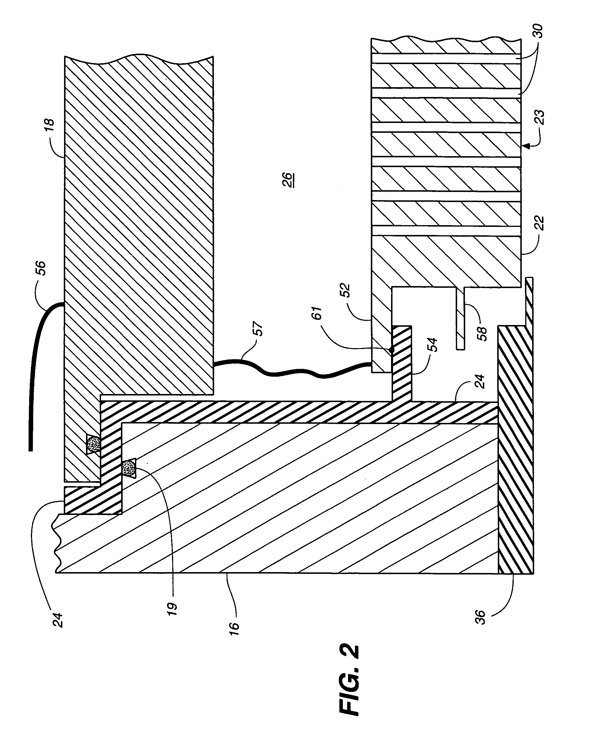 Showerhead mounting to accommodate thermal expansion