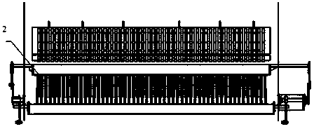 Bottle discharging transmission mechanism