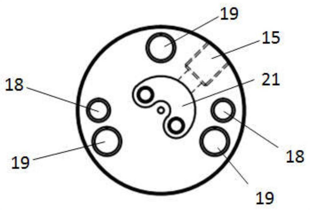 Spinneret for preparing reinforced hollow fiber membrane, membrane manufacturing method and hollow fiber membrane