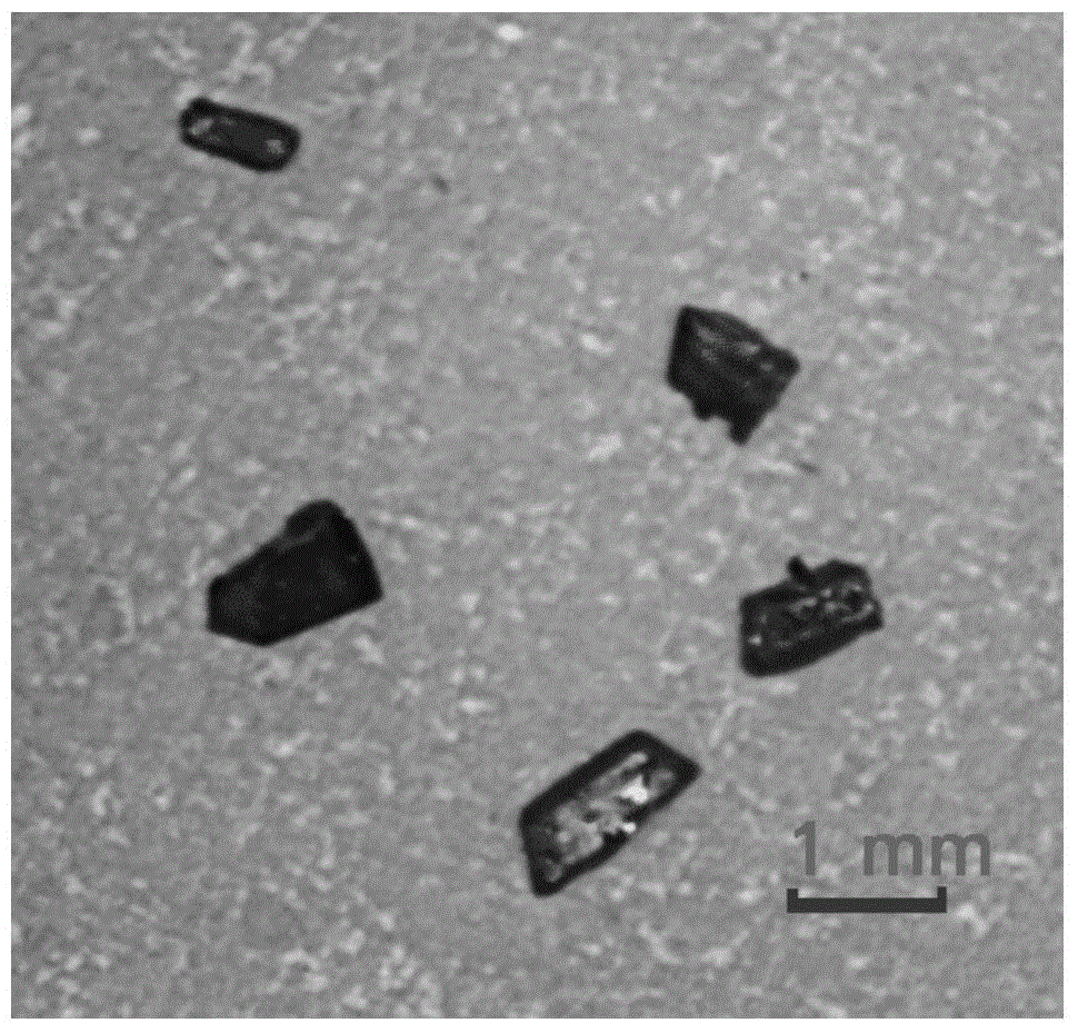 Anti-deliquesce terahertz non-linear optical crystal 4-(4-dimethyl amino styryl)methylpyridine 2-amino-5-toluenesulfonate