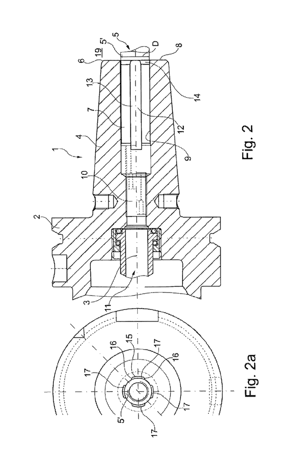 Tool holding device