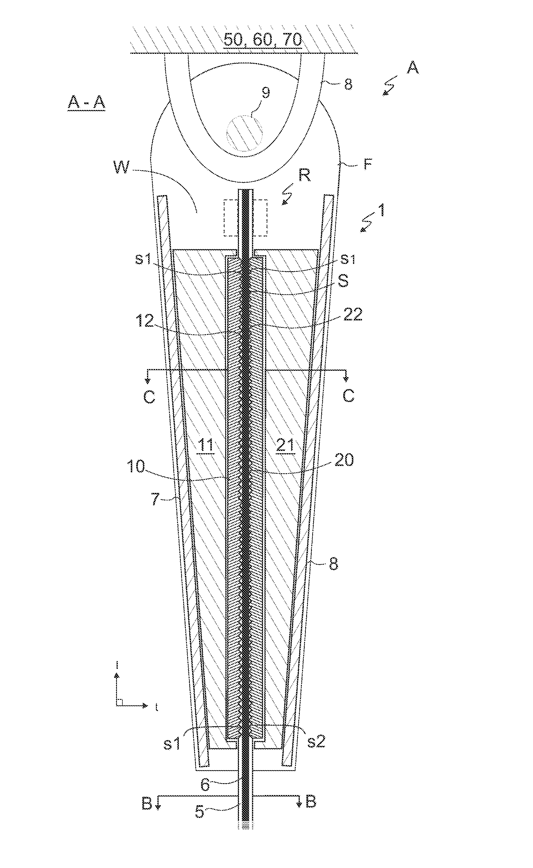 Rope terminal arrangement and an elevator