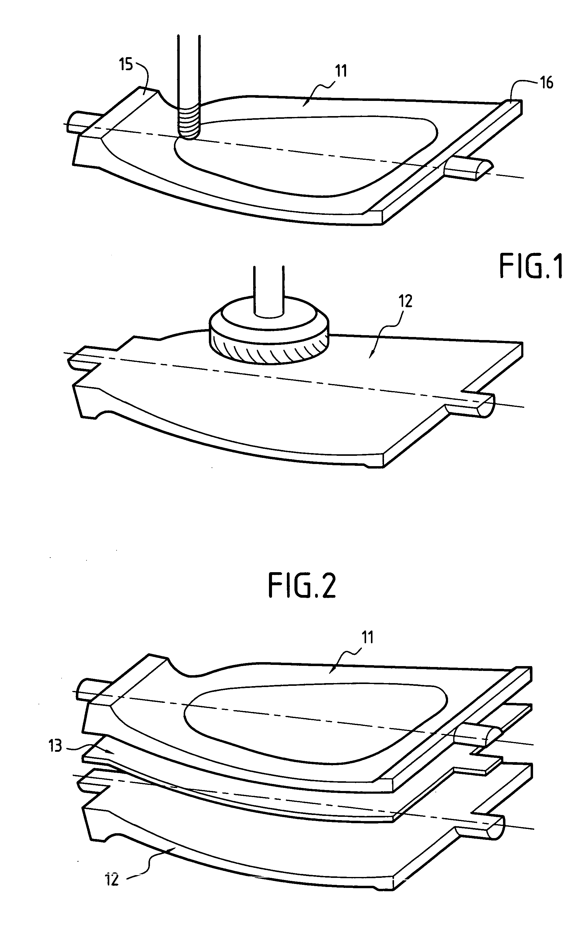 Installation for shaping a hollow blade