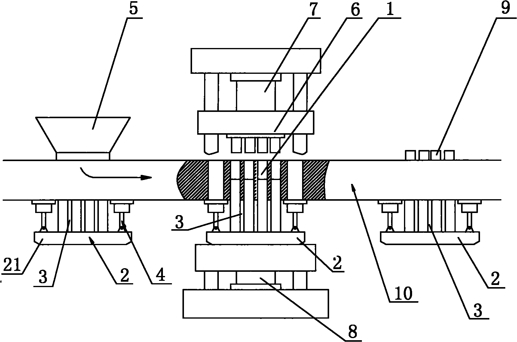 Suspension type self-balancing demoulding device