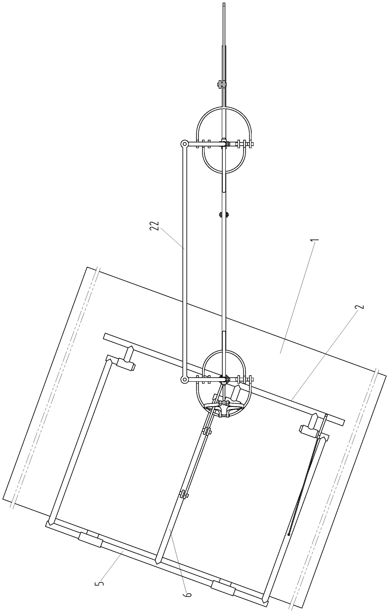 Translational flapping wing real-time controllable in direction and pitching and automatic in inclination angle change