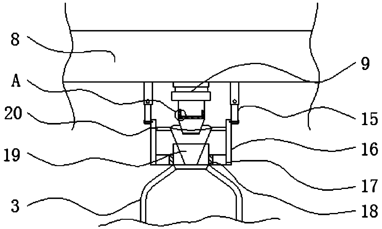 Edible oil filling machine capable of filtering impurities and automatically replacing oil tank