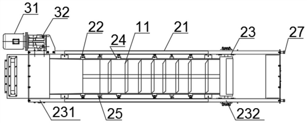 A rice conveying device with flexible and convenient loading